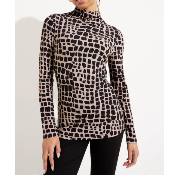 Joseph Ribkoff Giraffe Print Turtleneck Top - Picture 1 of 5